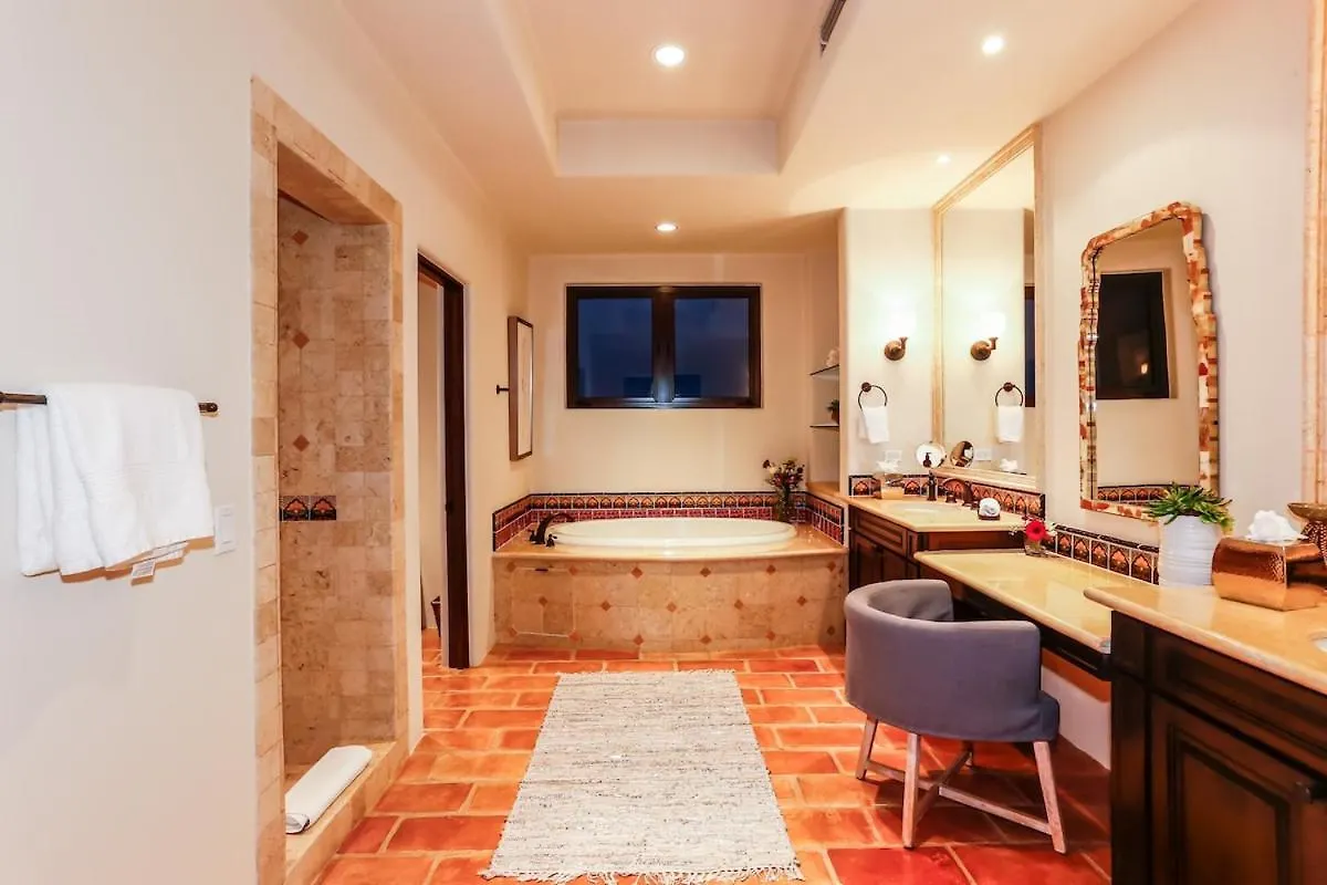 アパート Exclusive Beach Penthouse Jacuzzi & Private Access カボ・サン・ルーカス メキシコ
