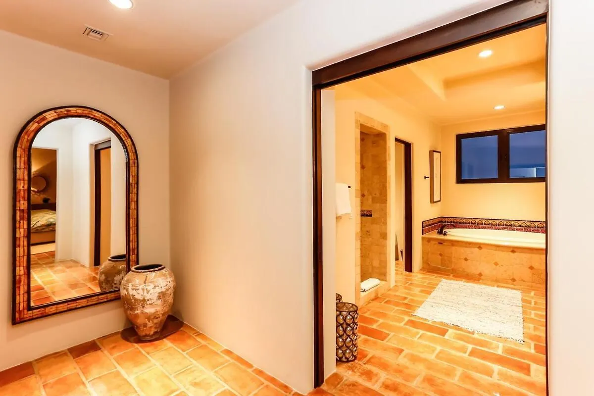 Exclusive Beach Penthouse Jacuzzi & Private Access 卡波圣卢卡斯 0*,