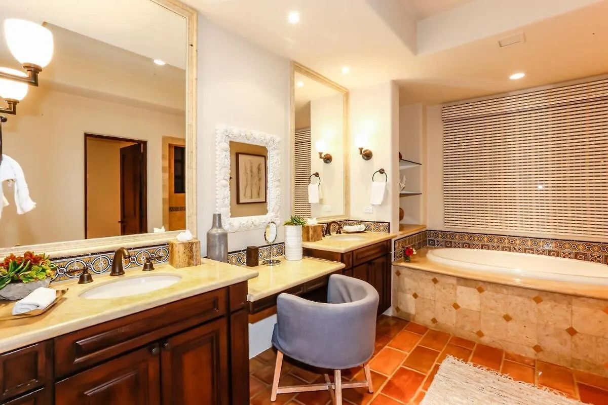 Exclusive Beach Penthouse Jacuzzi & Private Access 卡波圣卢卡斯 公寓